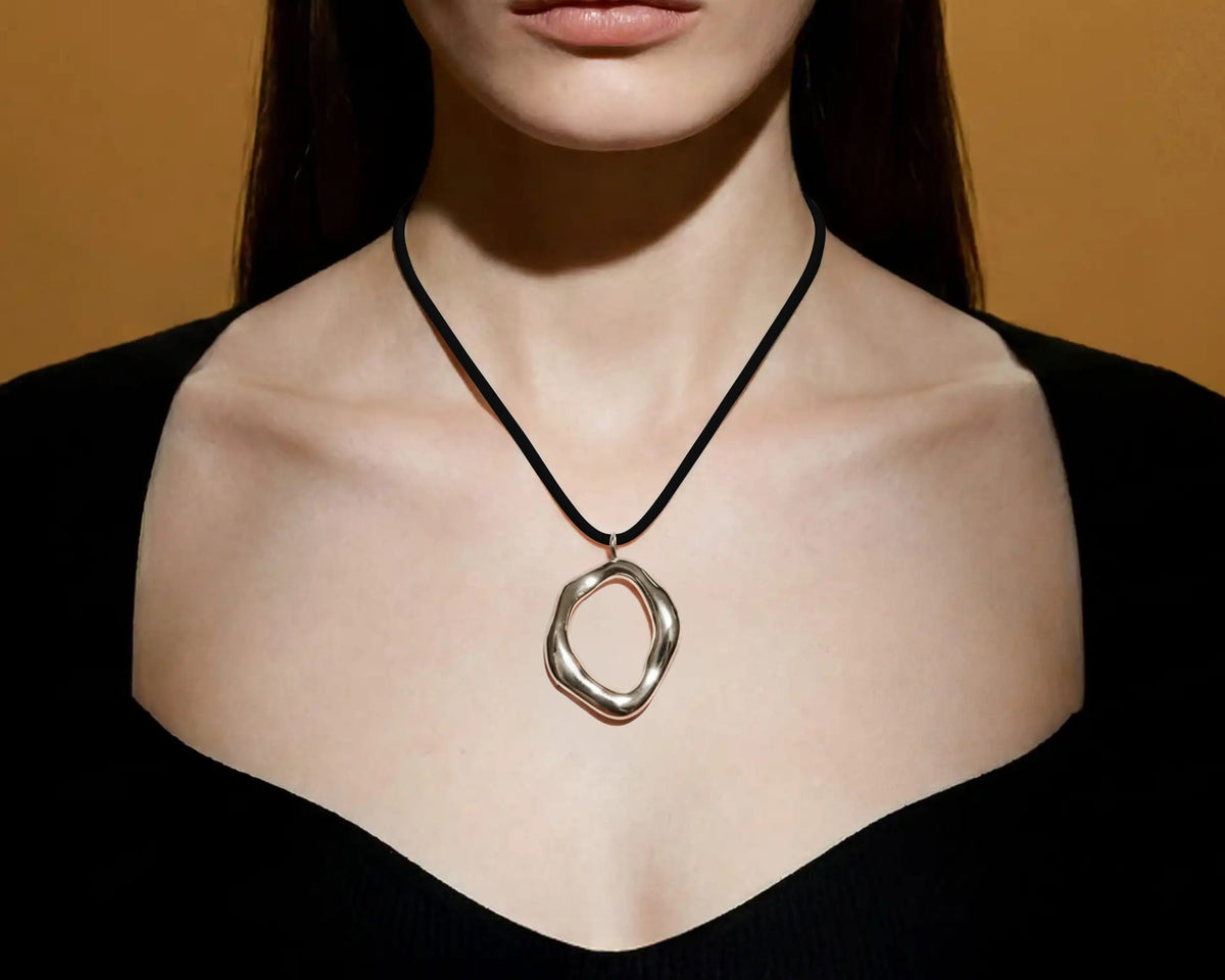 Organic Ring Pendant · White Gold